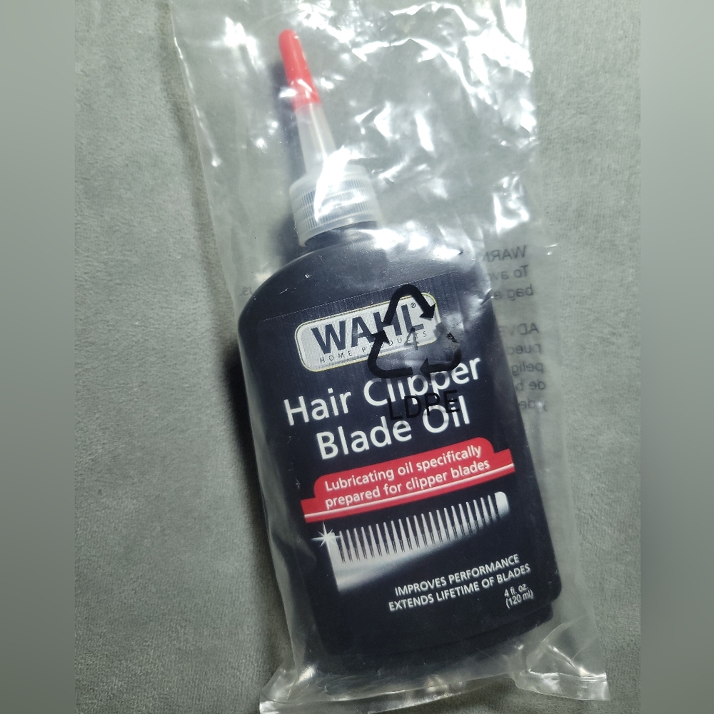 Wahl Clipper Blade Oil With Easy Use Nozzle Lubricating Grooming Hair Barber 4oz